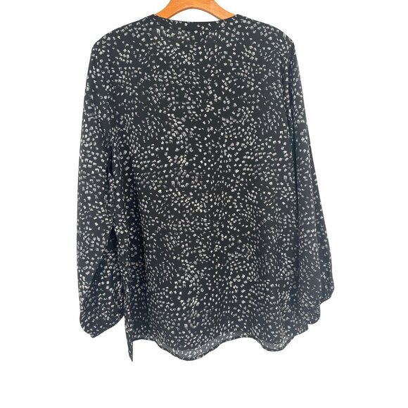 Chicos 2 women's blouse top size large  Black Tunic  Embroidered Long Sleeve - Picture 4 of 5